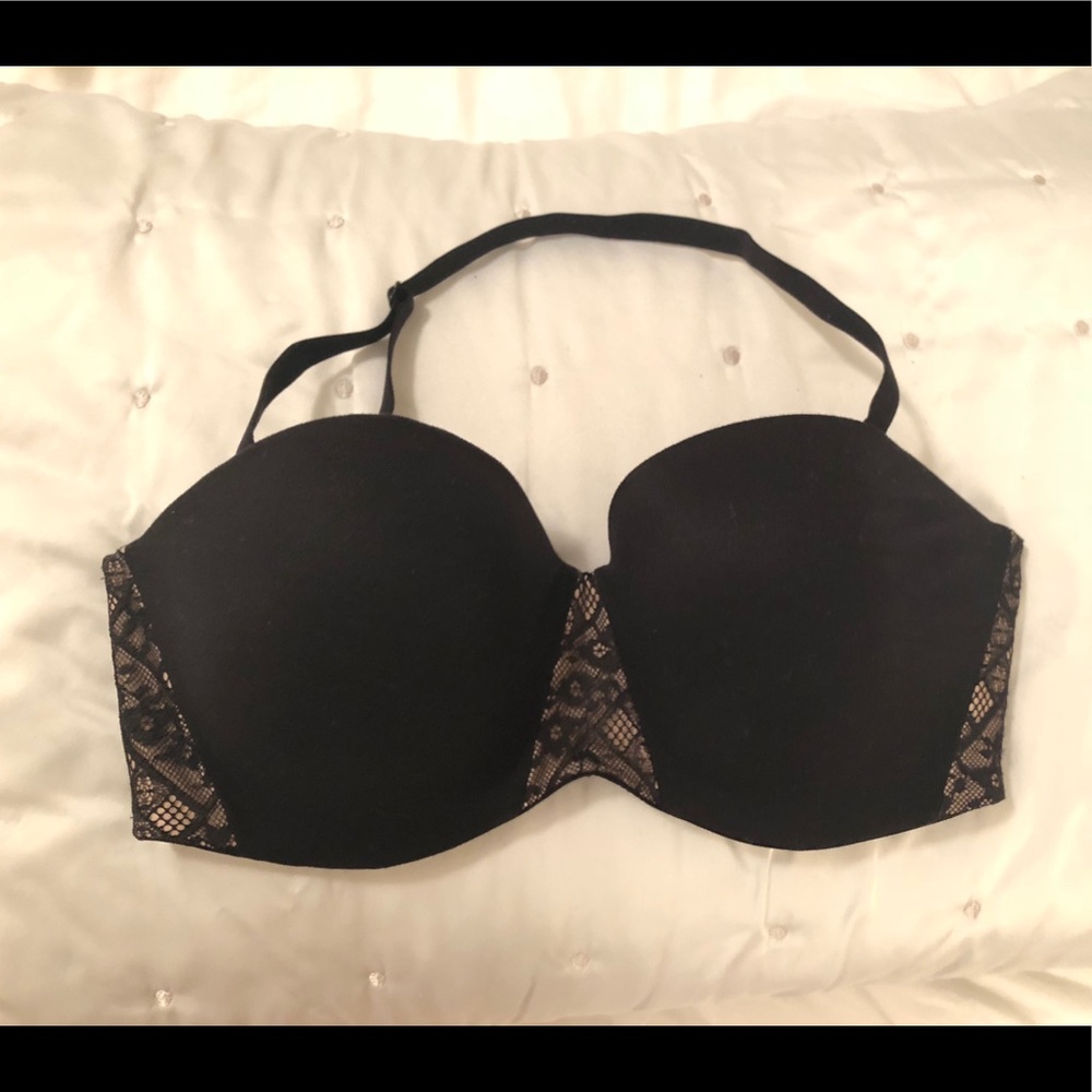 ❌SOLD❌Victoria secrets Bra (32DD)